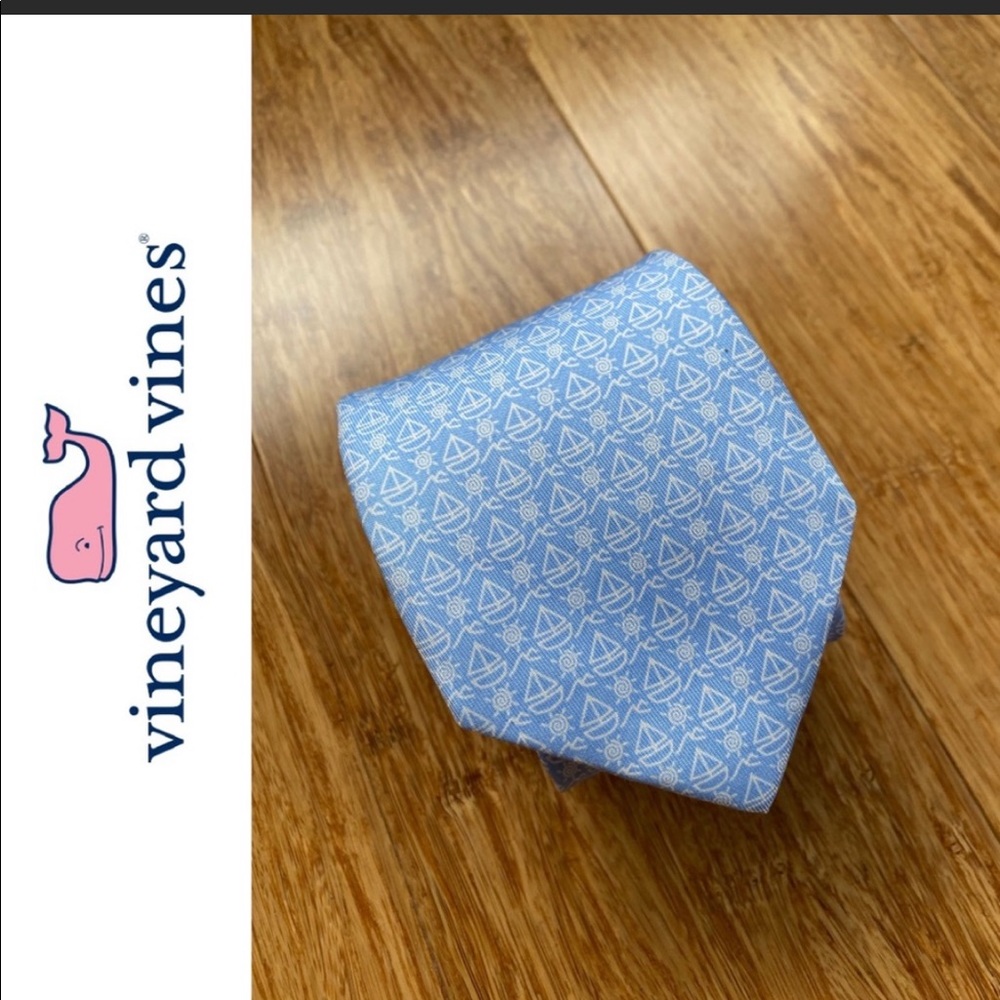 NWT Mens Vineyard Vines Tie Sailboats OSFA